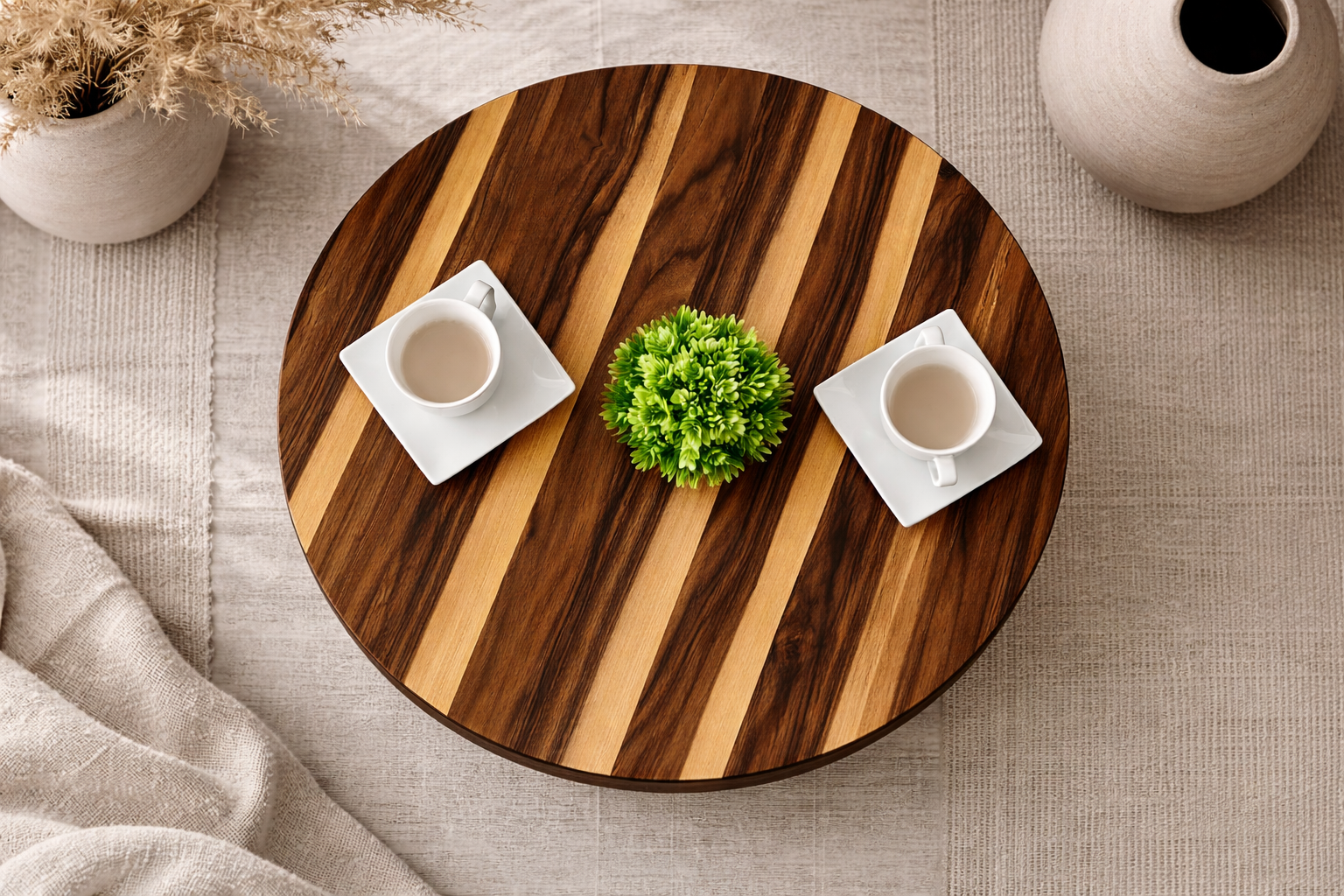 Okrągły stolik kawowy z orzecha włoskiego o średnicy 61 cm – lite drewno, stalowe nogi